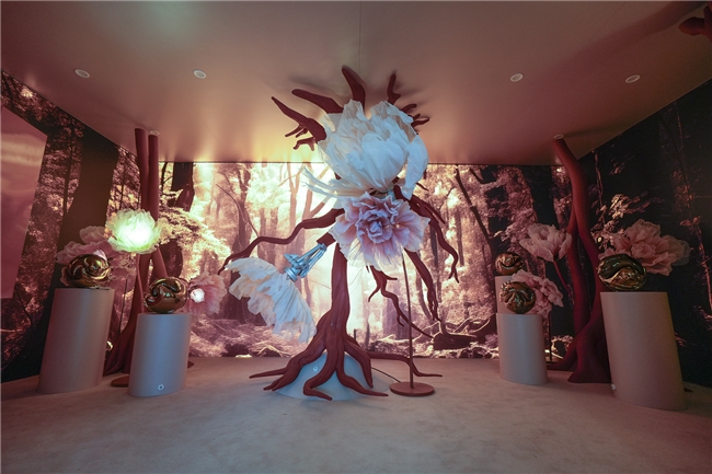 以“金”寄情,以“抱”拥暖,唤醒城市温度——中国金币“抱抱”主题快闪活动诠释东方情感哲学(图5)