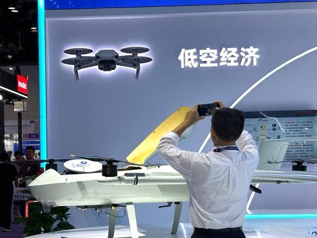 已连续两年被写入《政府工作报告》！低空经济加速跑，开启万亿新