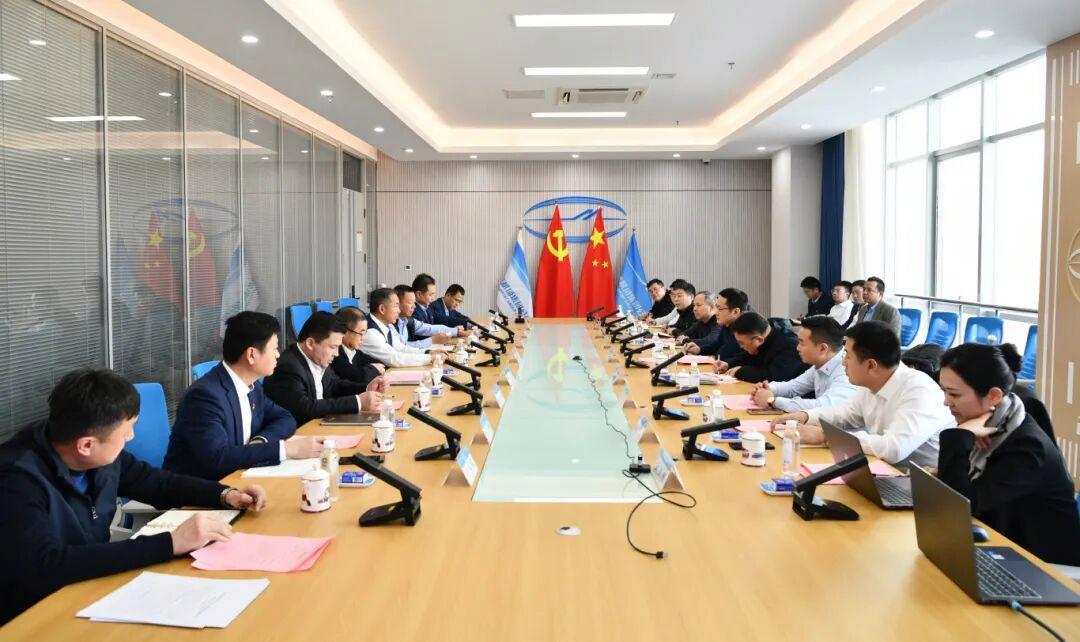 新疆机场集团与多方企业座谈 助推新疆低空经济发展